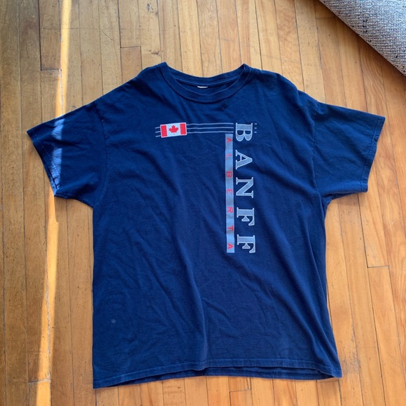 Banff Alberta T-shirt - Picture 1 of 3